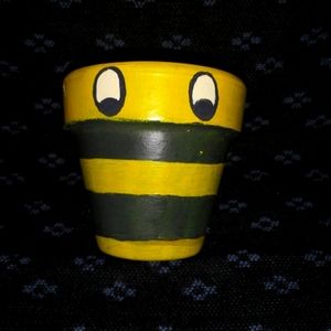 Bee flower pot